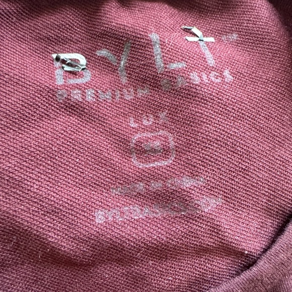 BYLT Shirt Men Extra Small Maroon Performance Premium Lux Tee Essential Crew - Picture 4 of 5